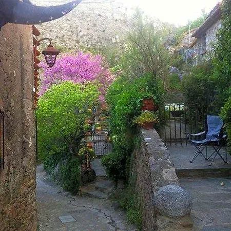 La Figuera Panzió Camélas